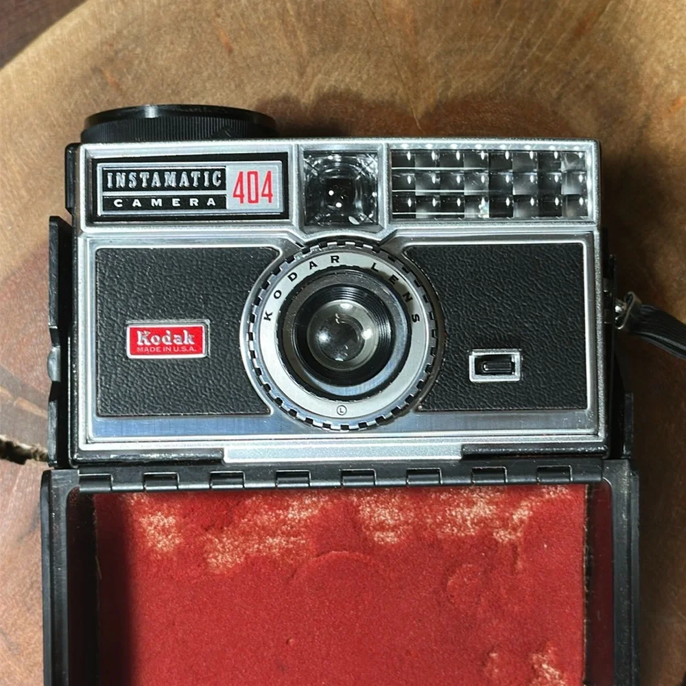 KODAK Instamatic 404 with Hard Case
